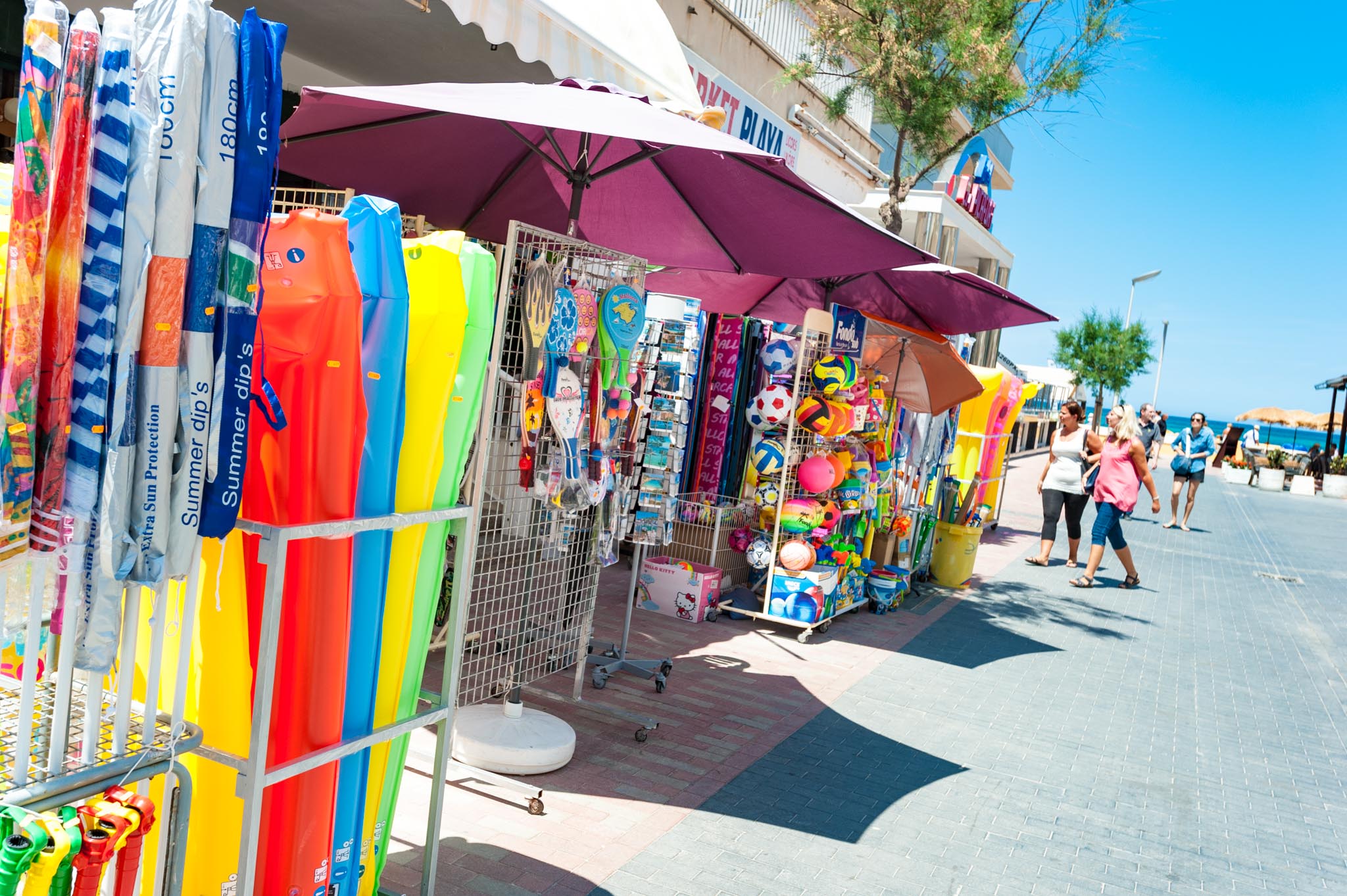 Beach shops (Majorca) Jet2holidays